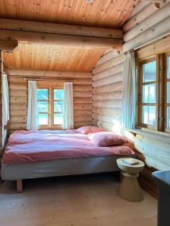 Log Cabin With Cozy Interior Near The Water - 3