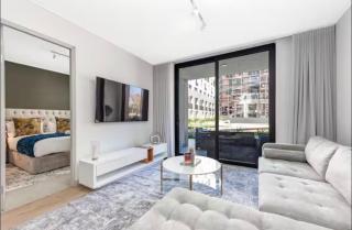 Modern luxury 2Bed, 2 bathroom Apartment walking distance to Mall & Gautrain - 3