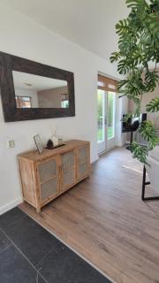 Beach & Dunes Bungalow with private garden and parking by NoordwijkMeer - 2