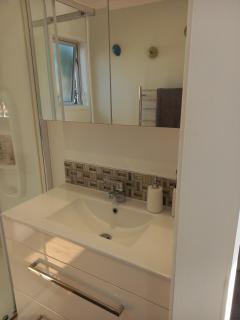 Central Napier Location 3 Bedrooms - Sleeps 5 - 8