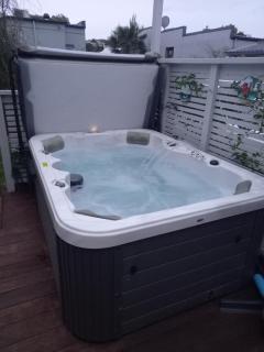 Central Napier Location 3 Bedrooms - Sleeps 5 - 7