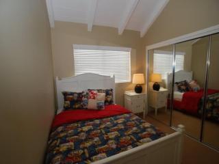3112 W Oceanfront B - 4 Bdr Beachfront Upper Unit With Ocean Views - 2