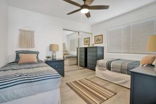 Beautiful Beachy Vibes, 1 House To The Sand home - 3
