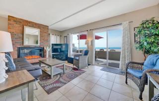 Oceanfront with Large Patio On The Sand home - 5