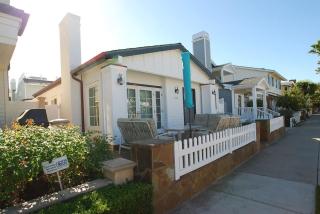 Charming 2bdr Studio in Exclusive Peninsula home - 0