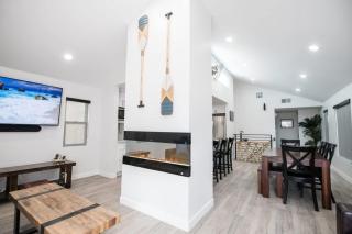 Gorgeous Modern Oasis, Steps to the Beach home - 9