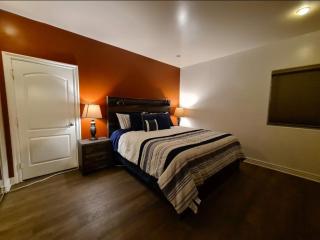 Modern 2 Bedroom Apartment Near Cedars Sinai, Rodeo Drive & Top LA Attractions - 9