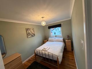 Contractor Stays 2 bedroom apartment in Hoole - 8