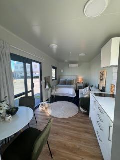 Benrose Stables Cottage - 7