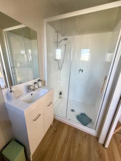 Benrose Stables Cottage - 4