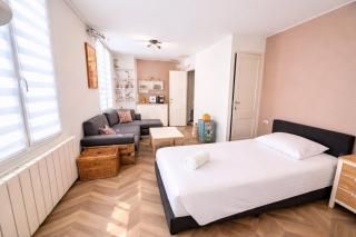 La maison au bord de la riviére - 2