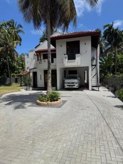 Perera Tree Villa - 1