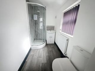 PLUS Properties Eastwood 2 - 5