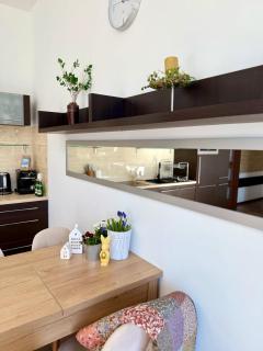 Al-Dom Apartamenty Poleska 4D, 600 m do plaży w spokojnej okolicy - 0