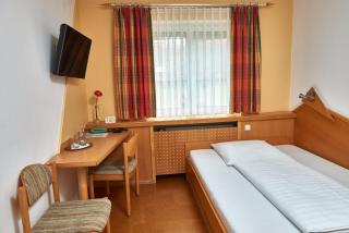 Hotel Gasthof Stocker - Obertraubling - 0