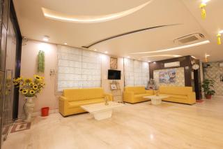 Hotel Krishnam Vrindavan - 5