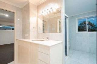 Retro on Crombie Pool Bar and Walk Everywhere - 5