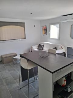 Maison indépendante 30 m2 avec terrasse privée centre ville Marignane - 1
