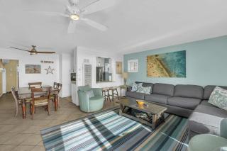 Next To The Newport Pier withOcean View Deck home - 7