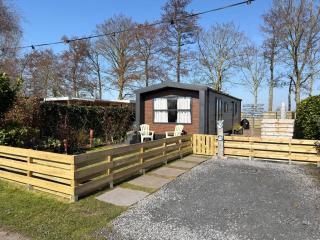 Chalet 522 op Recreatiepark De Wielen - 0