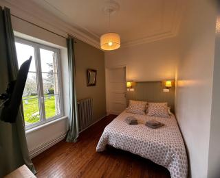 Les chambres d'Omaha Beach Etablissement avec deux chambres d'hôtes, petit-déjeuner compris fait-maison et produits locaux - 1