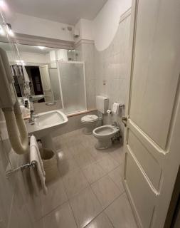 Grand Hotel De Londres - 5