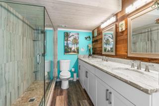 NEW! Beautiful Ocean Views STEPS from the Beach with Pool! 3rd Floor Studio! - 7