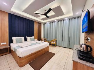 The Oakleaf Retreat - A Near Mall Road With Parking - 4