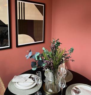 Elegant Apartment on Historic Cobbled High St Shrewsbury Town Centre - 8