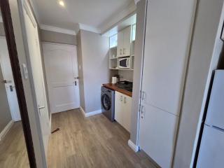 Ships Bell 17B - Luxury Harbor & Ocean View Condo - 1