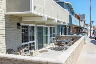 Quaint Across From The Beach With Large home - 0