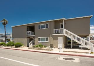 4BR Ocean Escape - Steps from the Beach home - 4