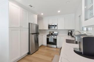 Bright & Renovated Just Steps from the Beach! 120 home - 6