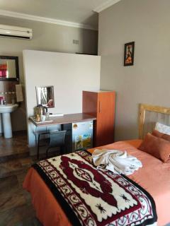 Eagle's Rest Guest House - 4