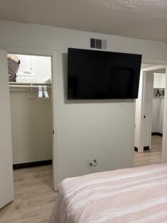 Humble Haven Unit B - Humble - 3