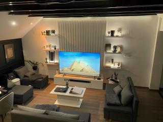 Empyrean House - 9