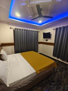 Green carpet Munnar - 5