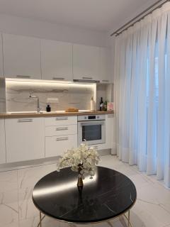 Diamond Gold Suite II - 3