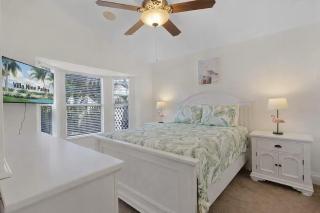 Luxury 4BR Home Near Beaches with Heated Pool & Spa - 7
