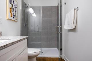 Landing Modern 2BD Gym - 1