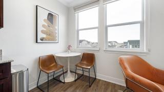 Landing Chic 1BD Gym Clubhouse - 2