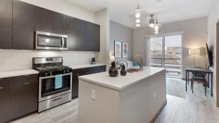 Landing Apartments - Jade - 4