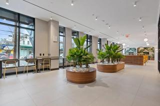 Landing Chic 2BD Courtyard Gym - 6