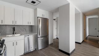 Landing Beautiful 2BD Gym Yoga Studio - 2