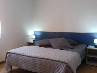 LES BULLES DE MONA - Marina Corse - 2 ch - Clim - Terrasse-pieds dans leau-plage - 4