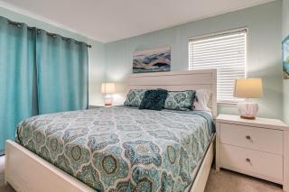 Waterfront Dauphin Island Home w/ Deck & Boat Dock - 1