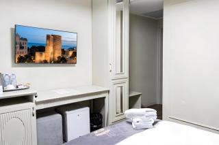 Gold Parliament Hotel - 4