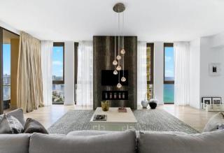 Ultra-Luxury Beachfront Living - 1