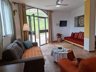 Lovely Two Bedroom Finca in Nature, near Malaga - 4