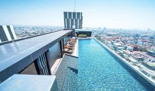 Central Pattaya, Best Location With Infinity Pool - 1